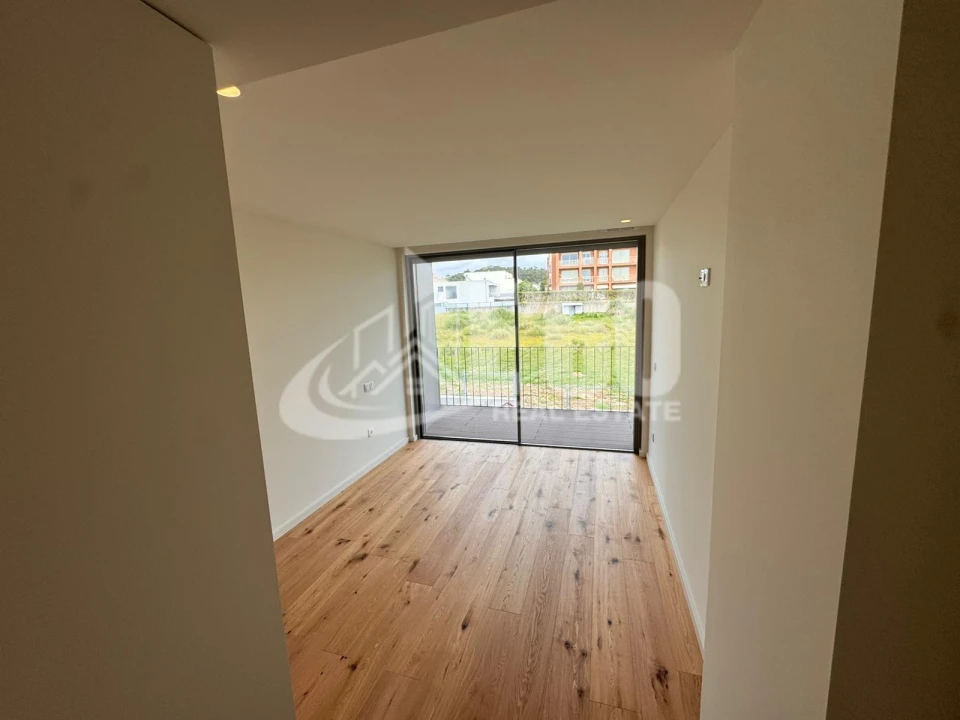 Apartamento T1 para Venda em São Felix da Marinha Foto 9