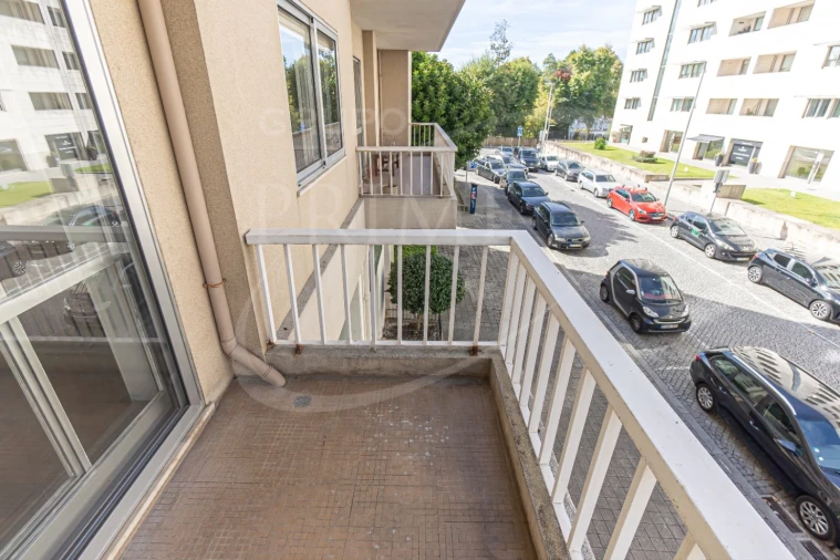 Apartamento T2 para Arrendamento em Aldoar, Foz do Douro e Nevogilde Foto 4