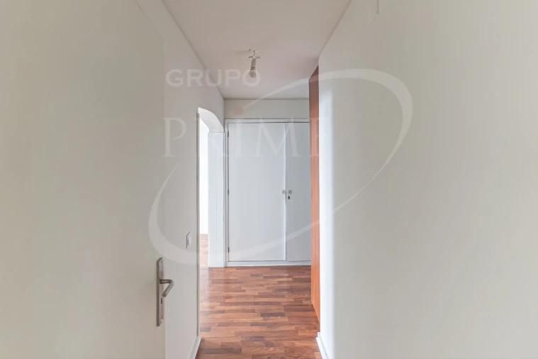 Apartamento T2 para Arrendamento em Aldoar, Foz do Douro e Nevogilde Foto 16