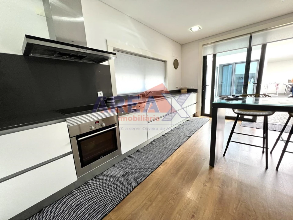 Moradia T4 para Venda em Vila de Cucujães Foto 19