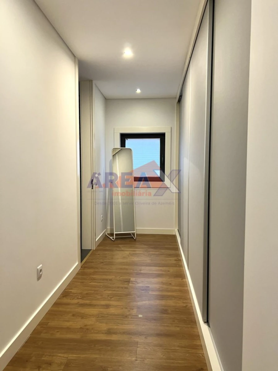 Moradia T4 para Venda em Vila de Cucujães Foto 25