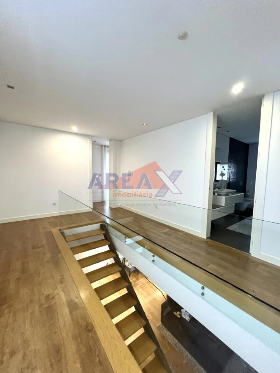 Moradia T4 para Venda em Vila de Cucujães Foto 28