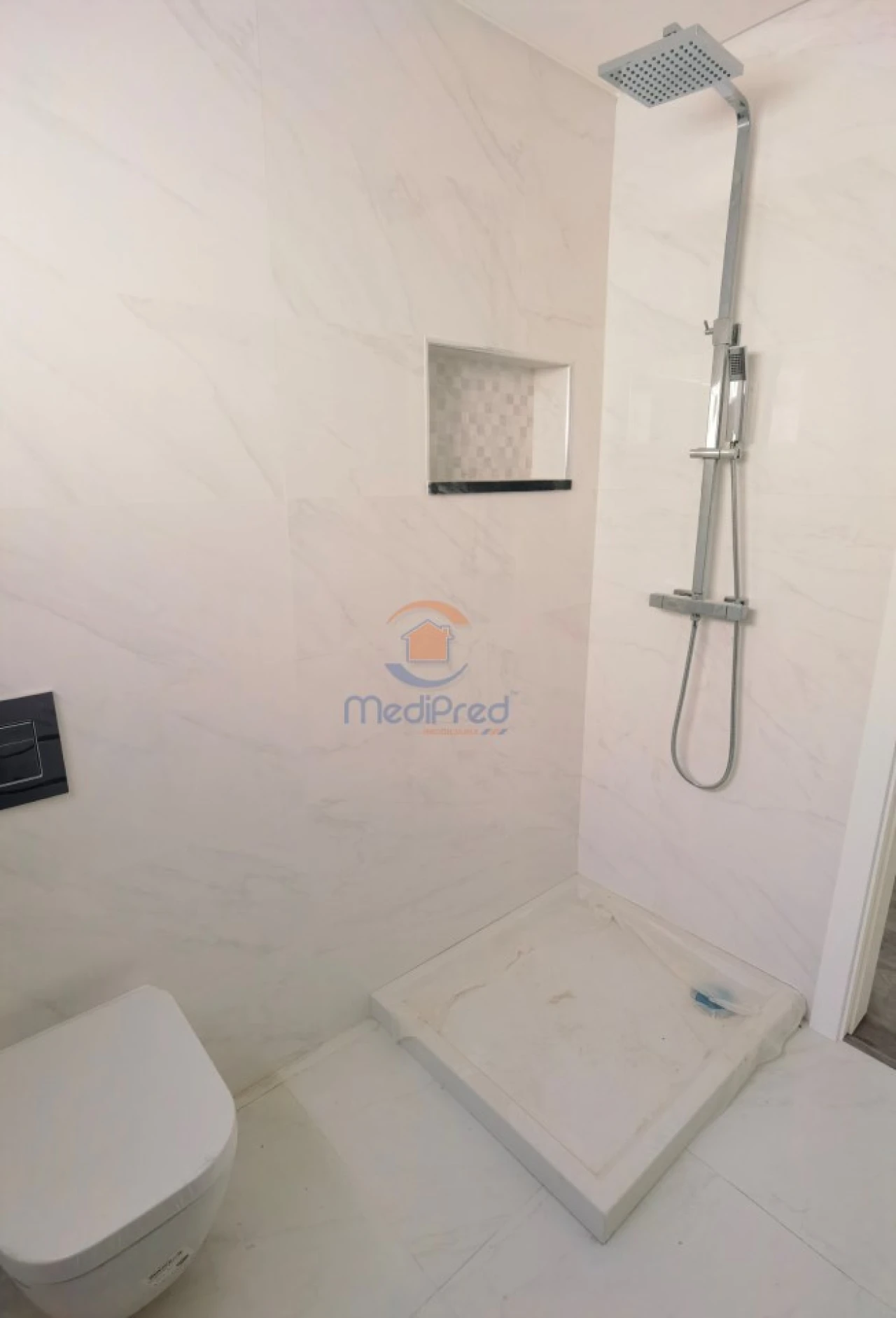 Moradia T5 para Venda em Pontinha e Famões Foto 14