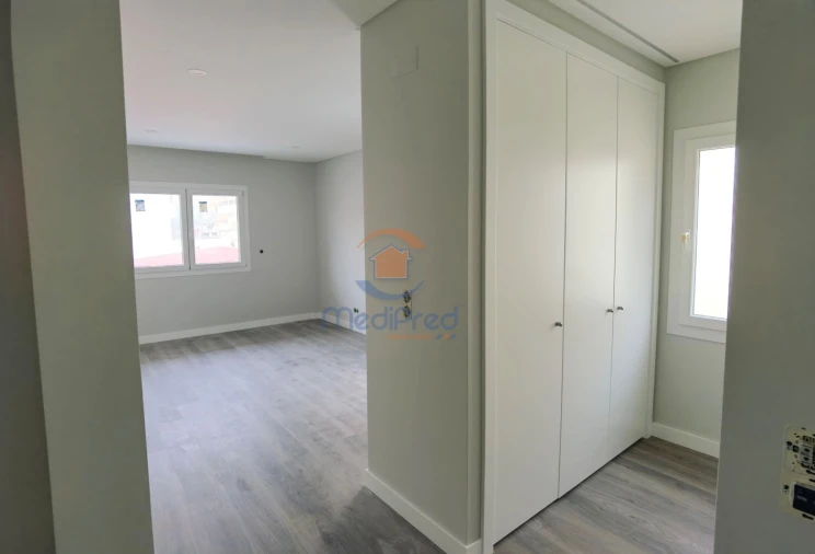 Moradia T5 para Venda em Pontinha e Famões Foto 5