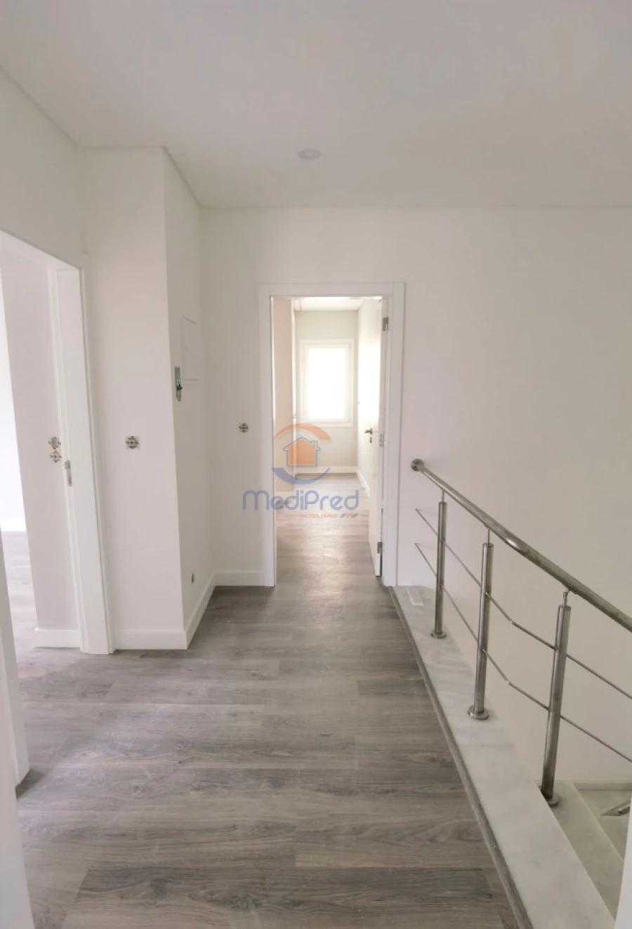 Moradia T5 para Venda em Pontinha e Famões Foto 7