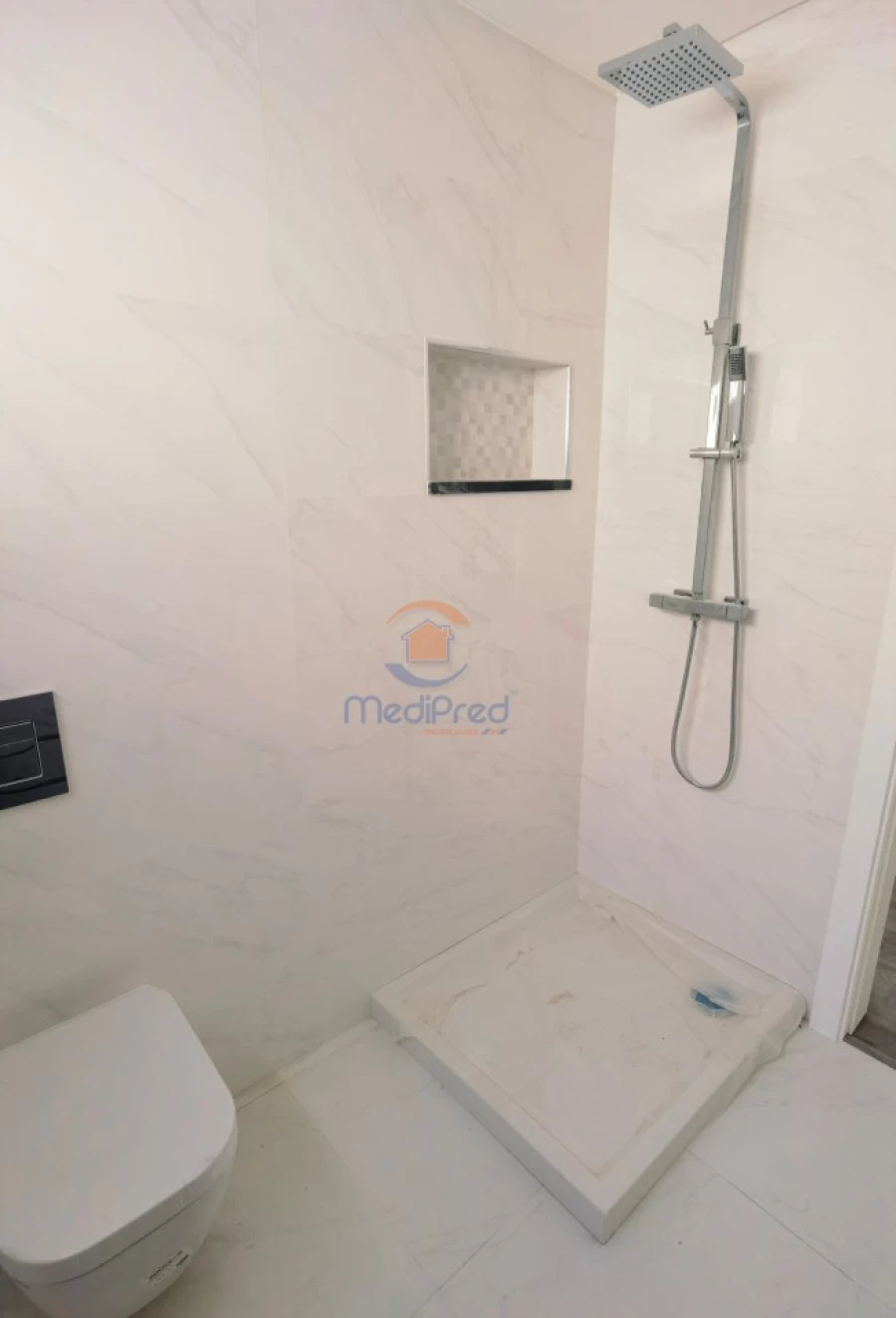 Moradia T5 para Venda em Pontinha e Famões Foto 14