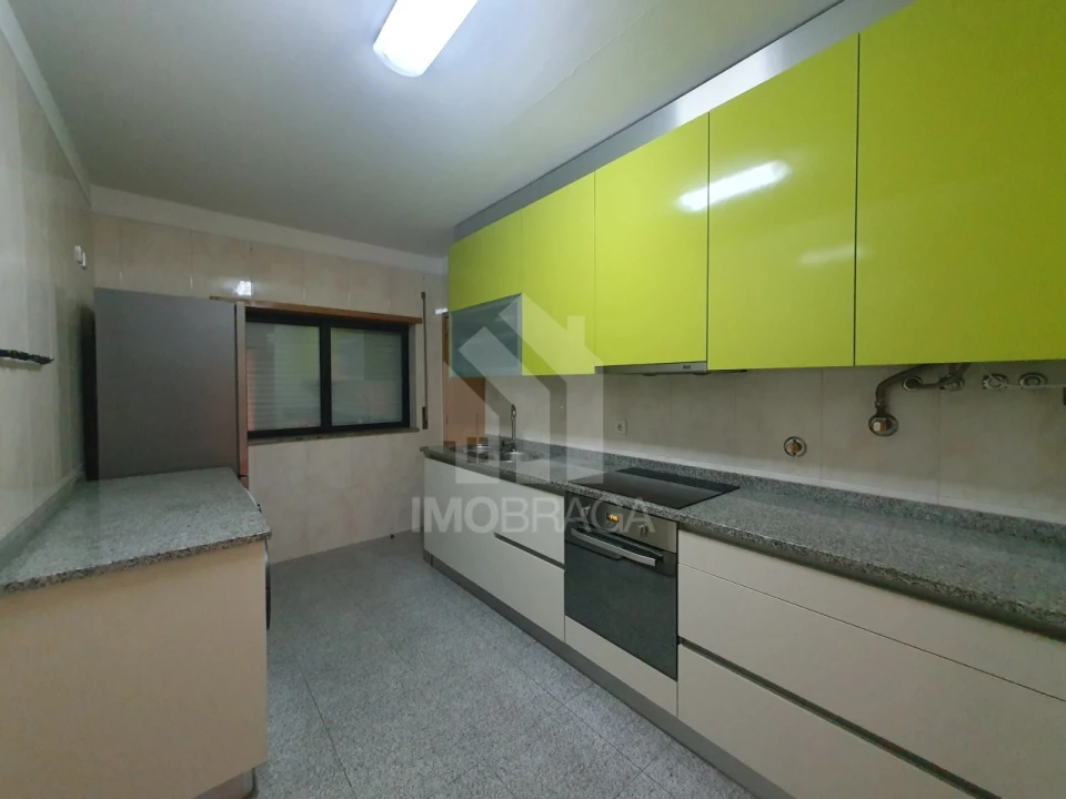 Apartamento T2 para Venda em Lomar e Arcos Foto 1