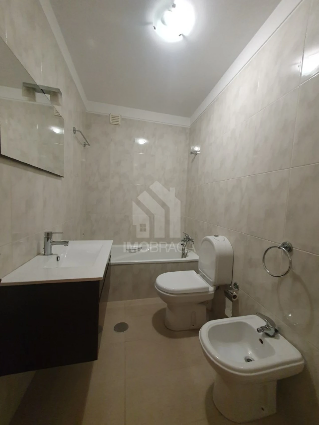 Apartamento T2 para Venda em Lomar e Arcos Foto 9