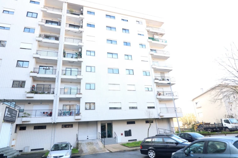Apartamento T2 para Venda em Lomar e Arcos Foto 2