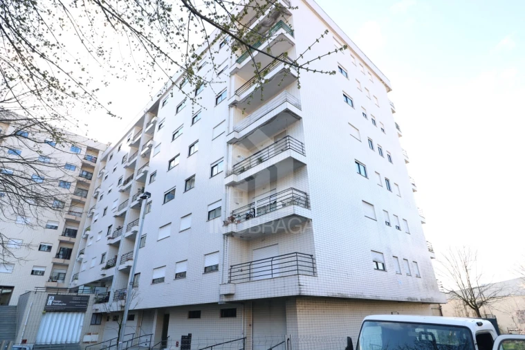 Apartamento T2 para Venda em Lomar e Arcos Foto 21