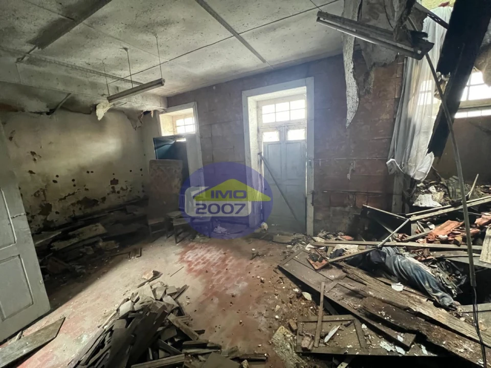 Moradia T3 para Venda em Nogueira da Regedoura Foto 9