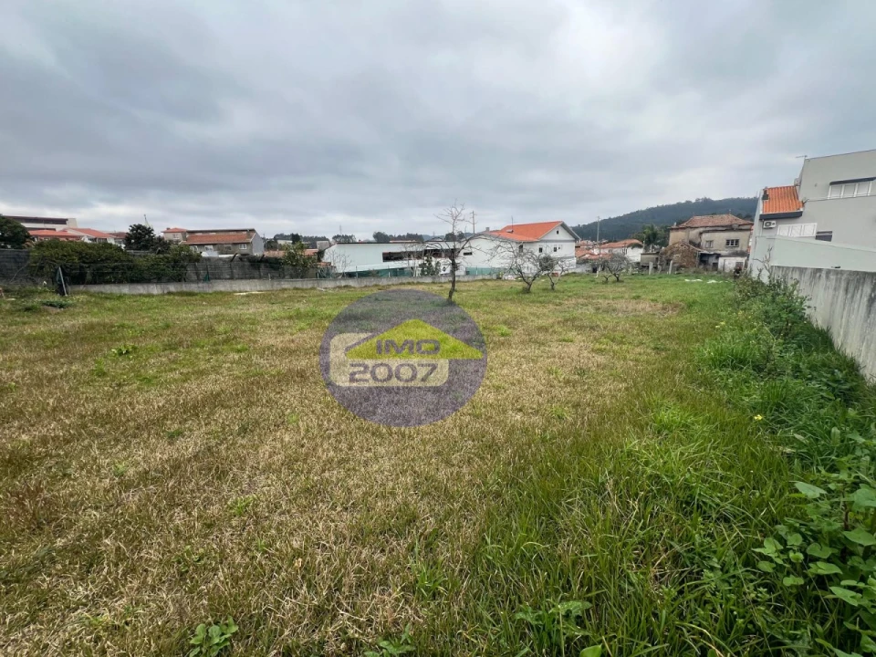 Moradia T3 para Venda em Nogueira da Regedoura Foto 13