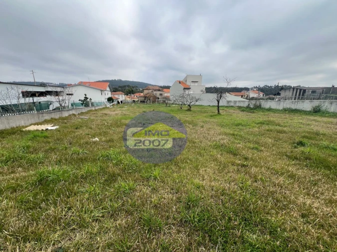 Moradia T3 para Venda em Nogueira da Regedoura Foto 18