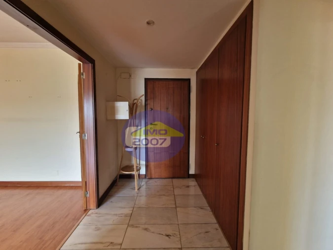 Apartamento T2 para Venda em Paços de Brandão Foto 6
