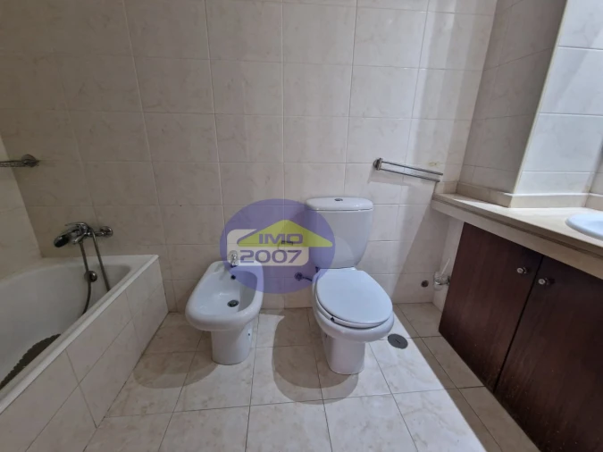 Apartamento T2 para Venda em Paços de Brandão Foto 18