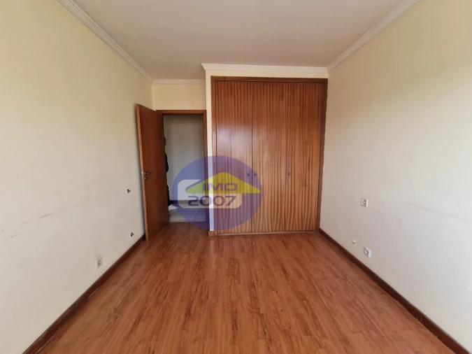 Apartamento T2 para Venda em Paços de Brandão Foto 22