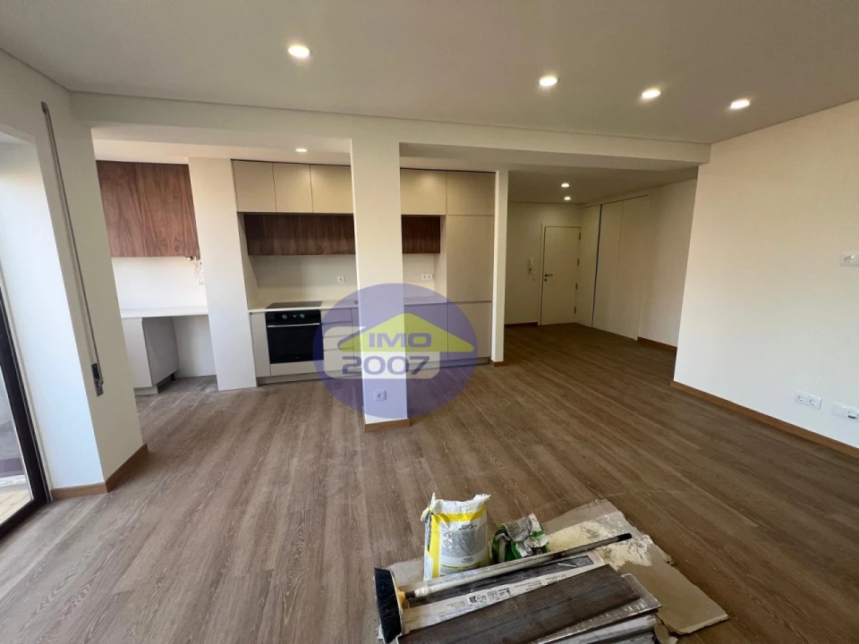 Apartamento T2 para Venda em Santa Marinha e São Pedro da Afurada Foto 2