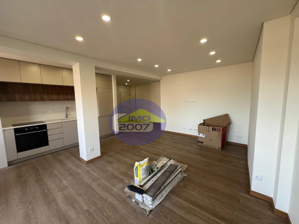 Apartamento T2 para Venda em Santa Marinha e São Pedro da Afurada Foto 3