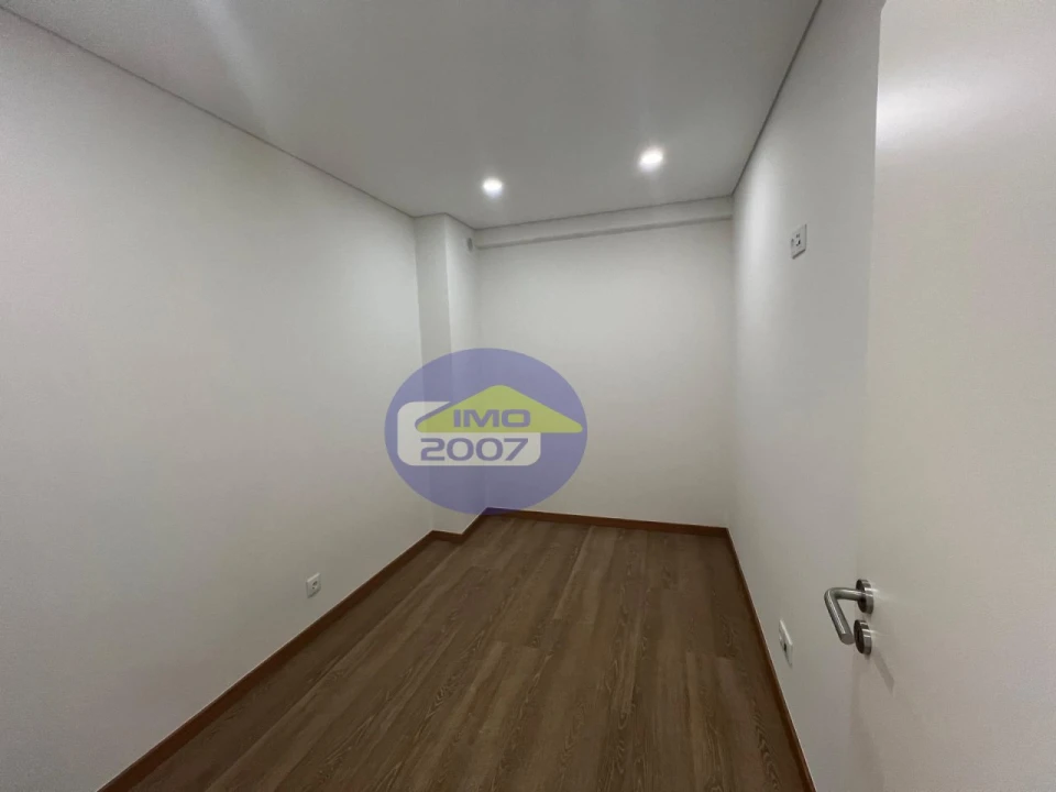 Apartamento T2 para Venda em Santa Marinha e São Pedro da Afurada Foto 9