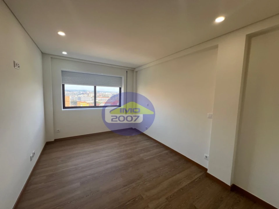 Apartamento T2 para Venda em Santa Marinha e São Pedro da Afurada Foto 15