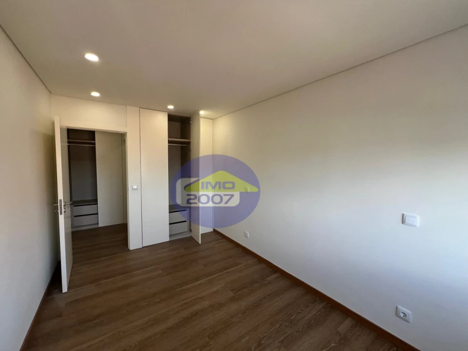 Apartamento T2 para Venda em Santa Marinha e São Pedro da Afurada Foto 18