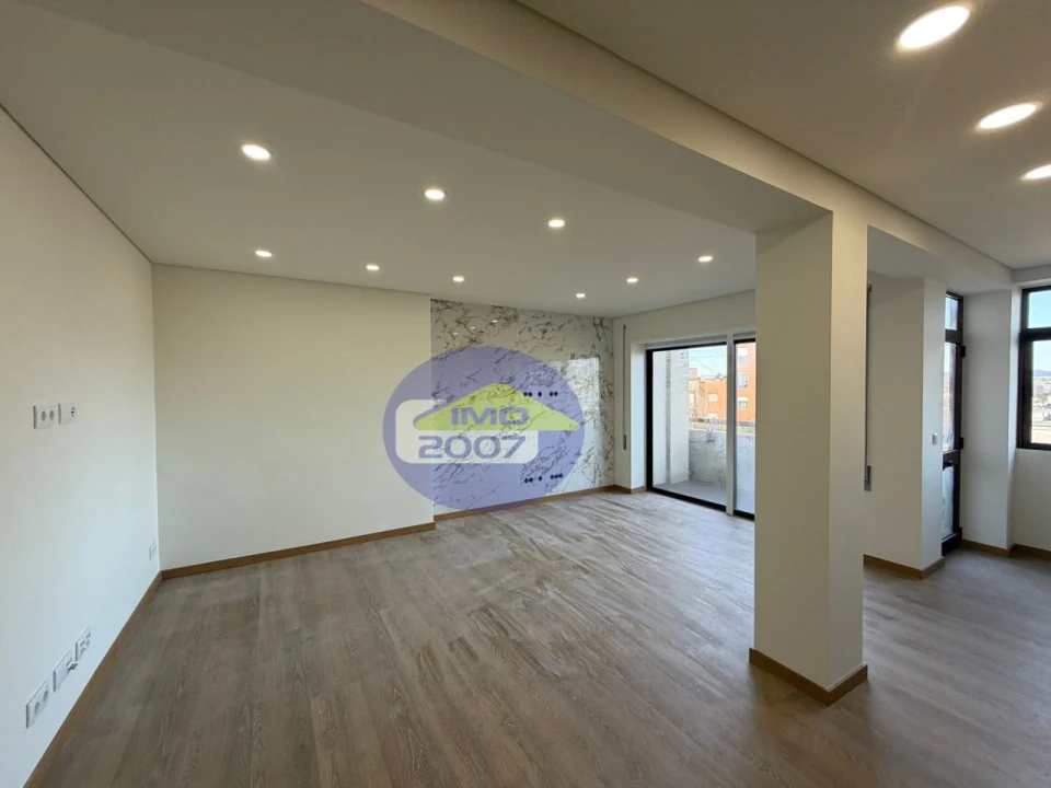 Apartamento T2 para Venda em Santa Marinha e São Pedro da Afurada Foto 6
