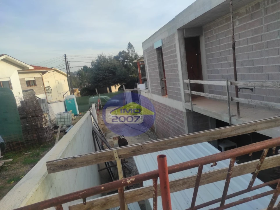 Moradia T3 para Venda em Fiães Foto 16