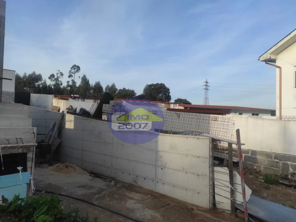 Moradia T3 para Venda em Fiães Foto 22