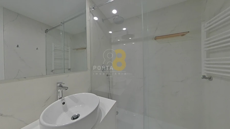 Apartamento T4 para Venda em Matosinhos e Leça da Palmeira Foto 26