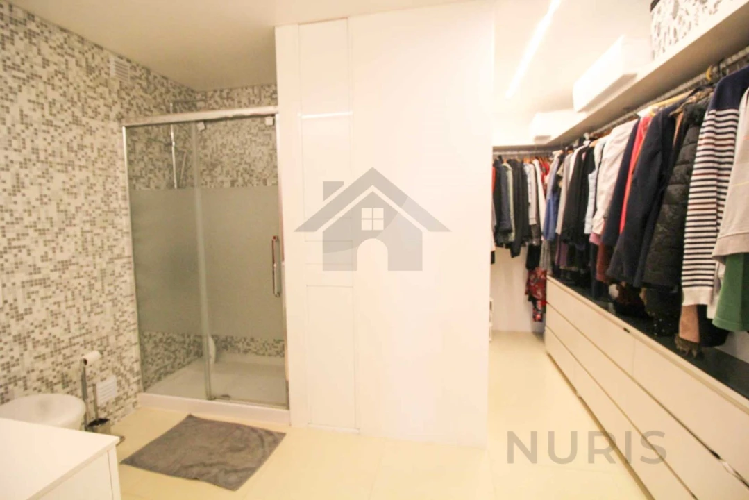 Apartamento T4 para Venda em Portimão Foto 15