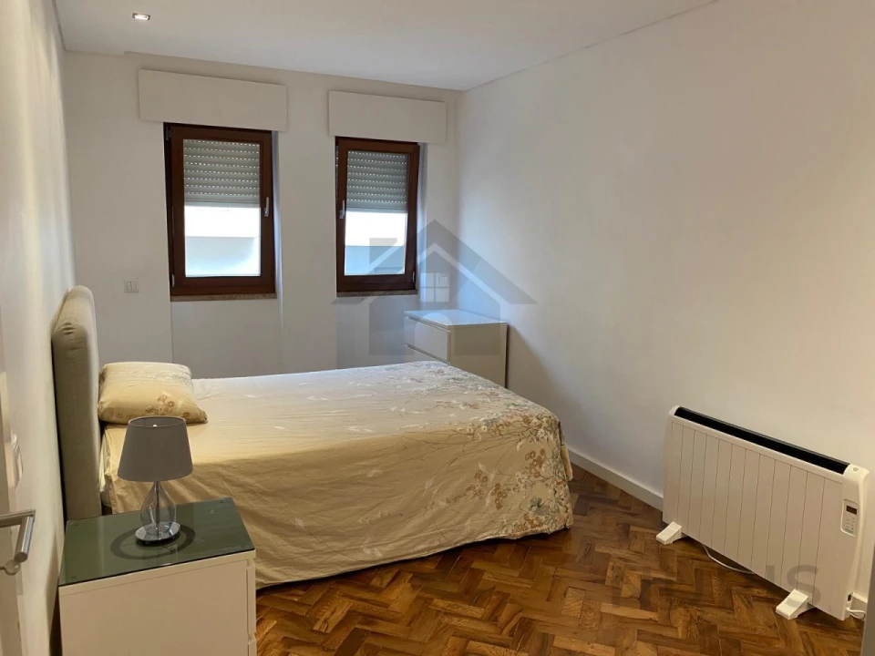 Apartamento T4 para Venda em Portimão Foto 5