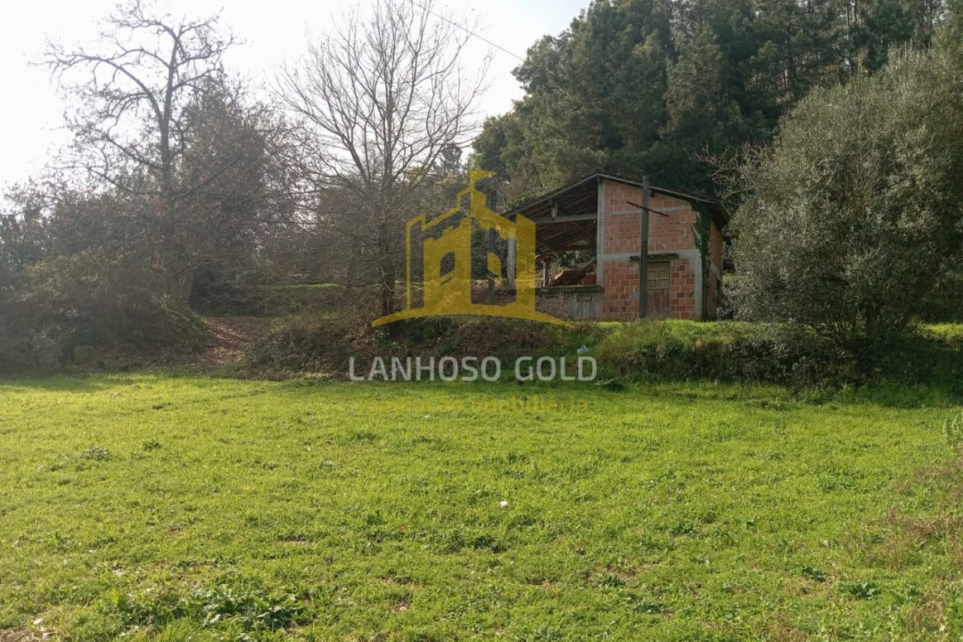 Terreno Misto para Venda em Águas Santas e Moure Foto 8