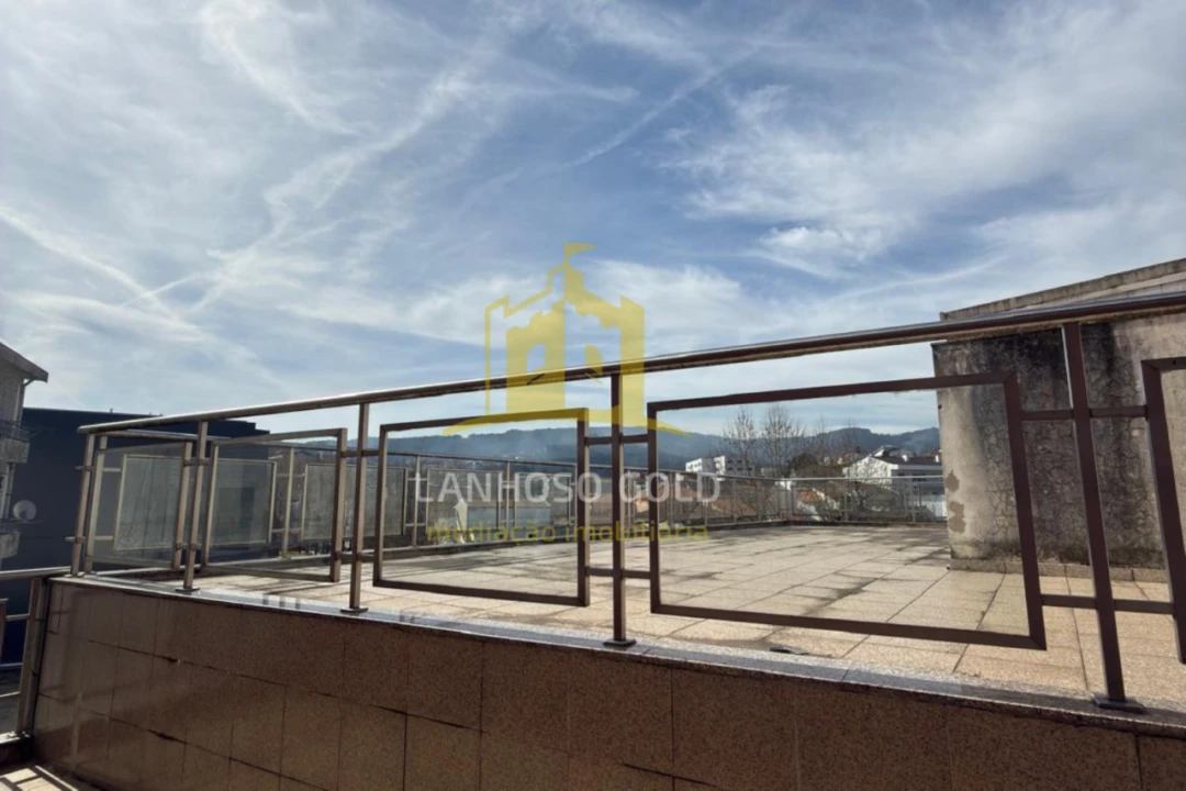 Apartamento T3 para Venda em Povoa de Lanhoso (N. Senhora do Amparo) Foto 4