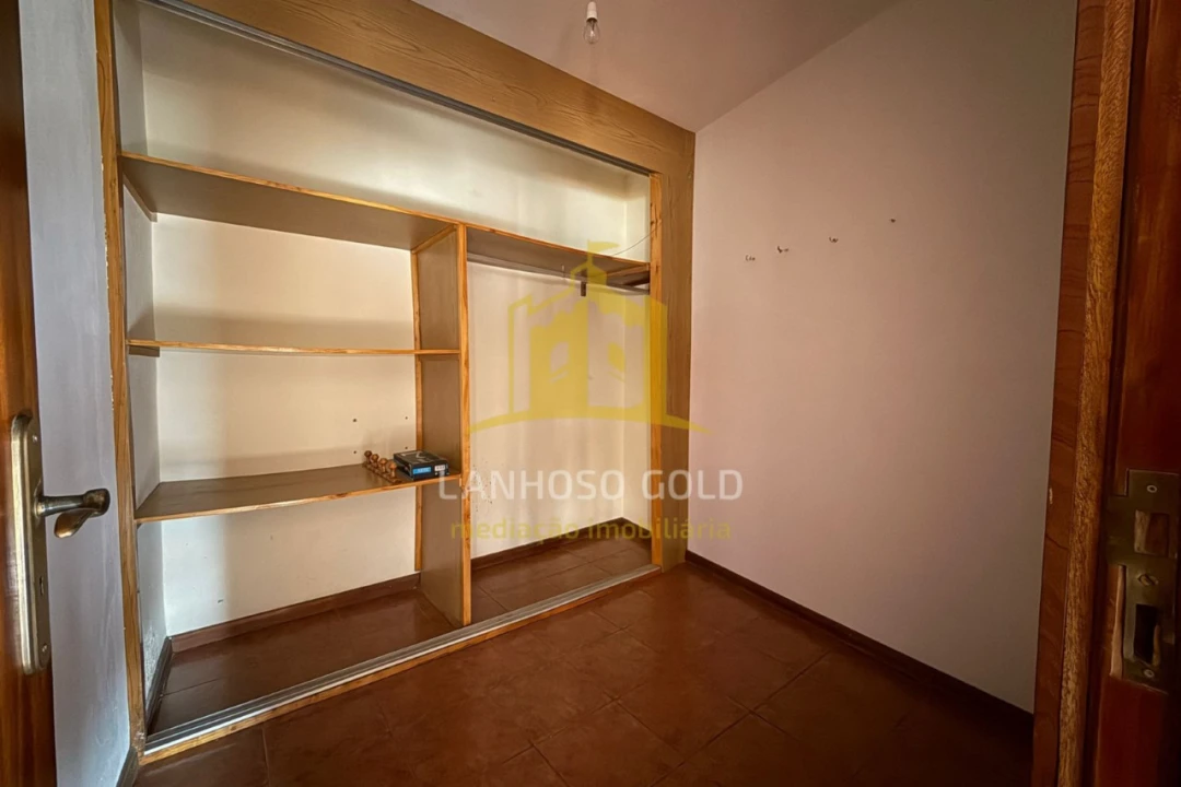 Apartamento T3 para Venda em Povoa de Lanhoso (N. Senhora do Amparo) Foto 8