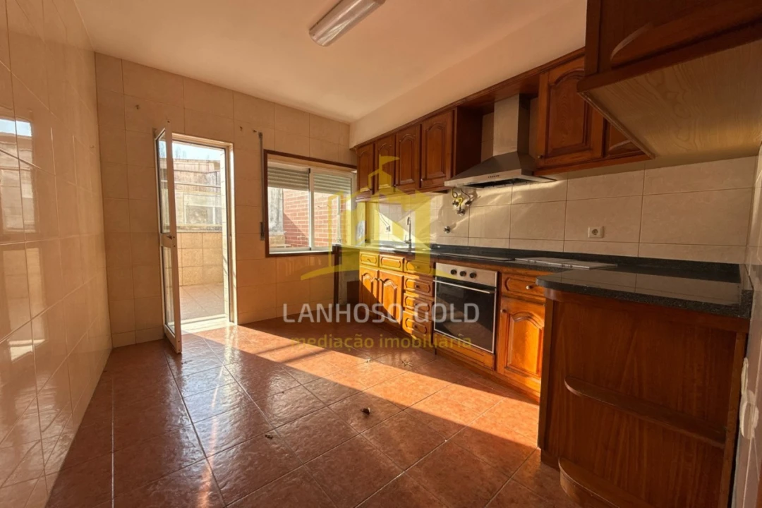 Apartamento T3 para Venda em Povoa de Lanhoso (N. Senhora do Amparo) Foto 11