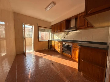 Apartamento T3 para Venda em Povoa de Lanhoso (N. Senhora do Amparo)