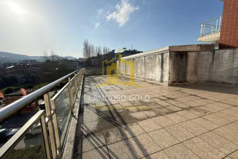 Apartamento T3 para Venda em Povoa de Lanhoso (N. Senhora do Amparo) Foto 15