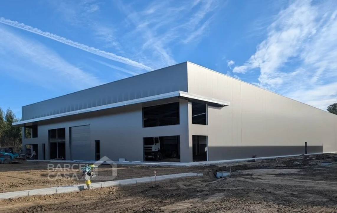 Armazém para Venda em Silveiros e Rio Covo (Santa Eulália) Foto 1