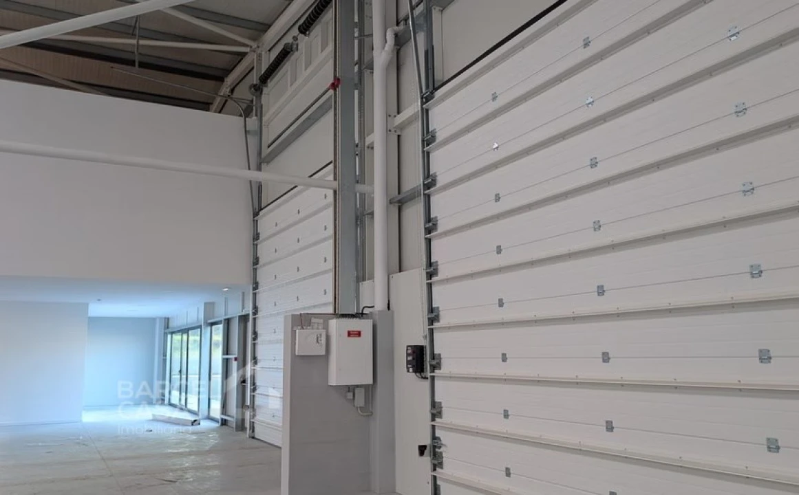 Armazém para Venda em Silveiros e Rio Covo (Santa Eulália) Foto 7