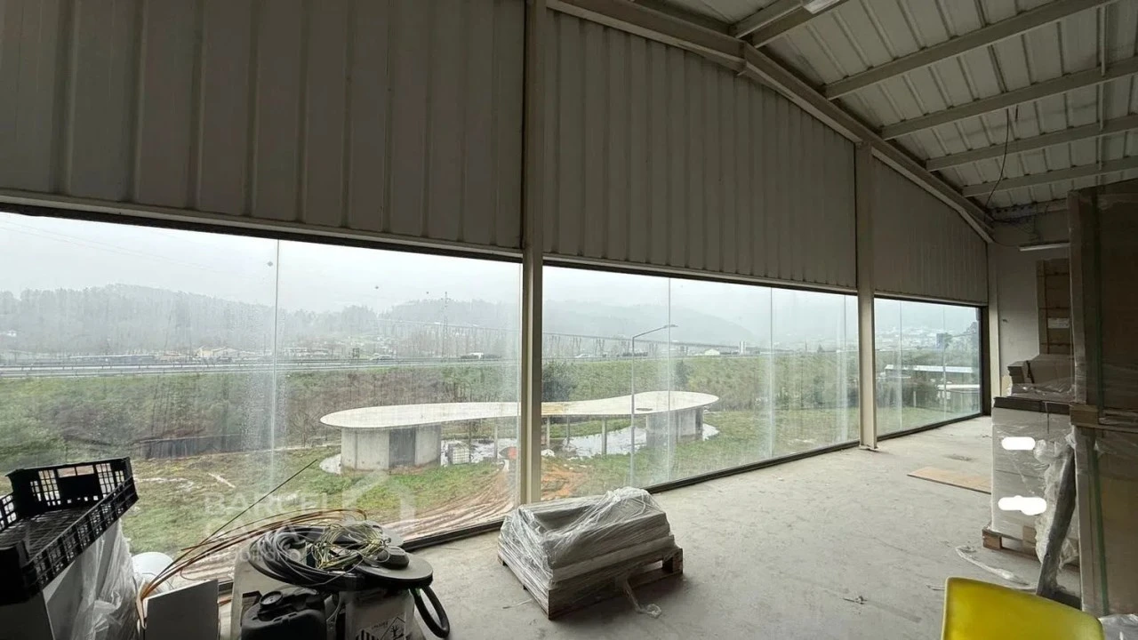 Armazém para Arrendamento em Sequeira Foto 7