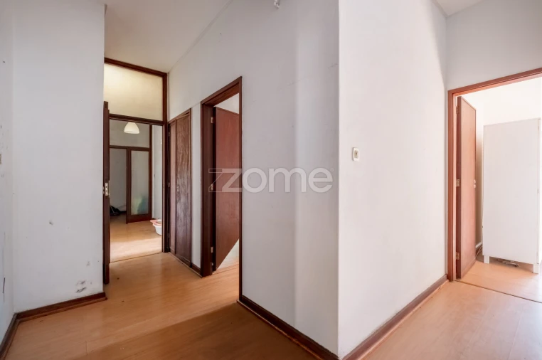 Apartamento T4 para Venda em Cedofeita, Santo Ildefonso, Sé, Miragaia, São Nicolau e Vitória Foto 25