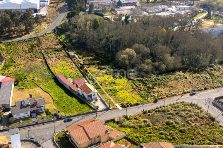 Terreno para Venda em Serzedo e Perosinho Foto 17