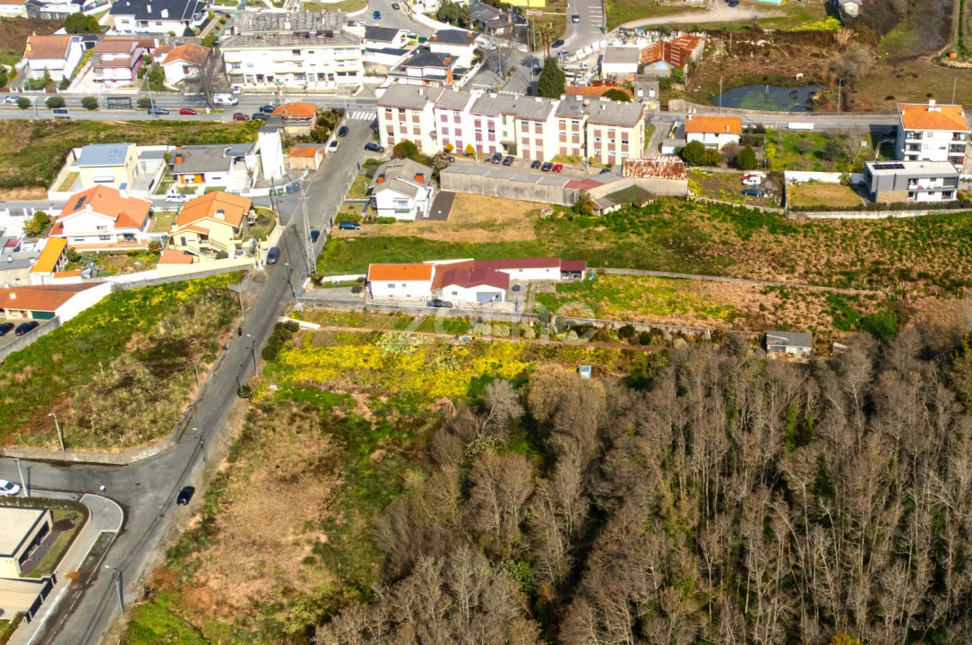 Terreno para Venda em Serzedo e Perosinho Foto 23
