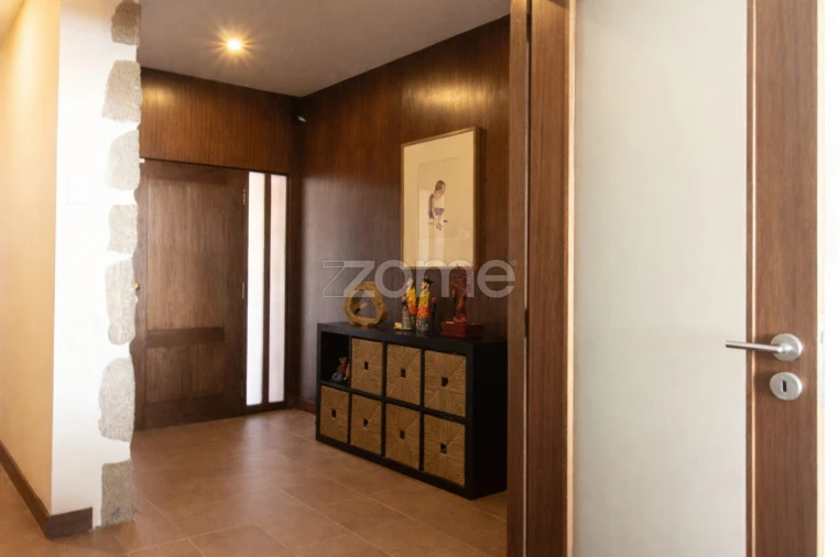 Moradia T4 para Venda em Dossãos Foto 9