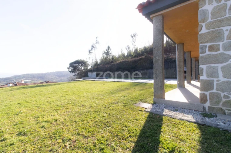 Moradia T4 para Venda em Dossãos Foto 38