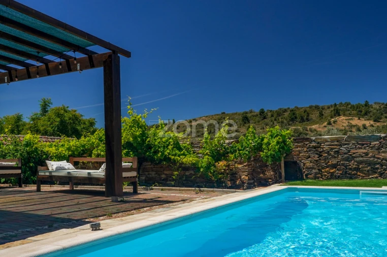 Moradia T4 para Venda em Mascarenhas Foto 11