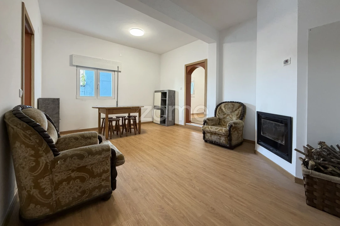 Apartamento T3 para Venda em Frechas Foto 1