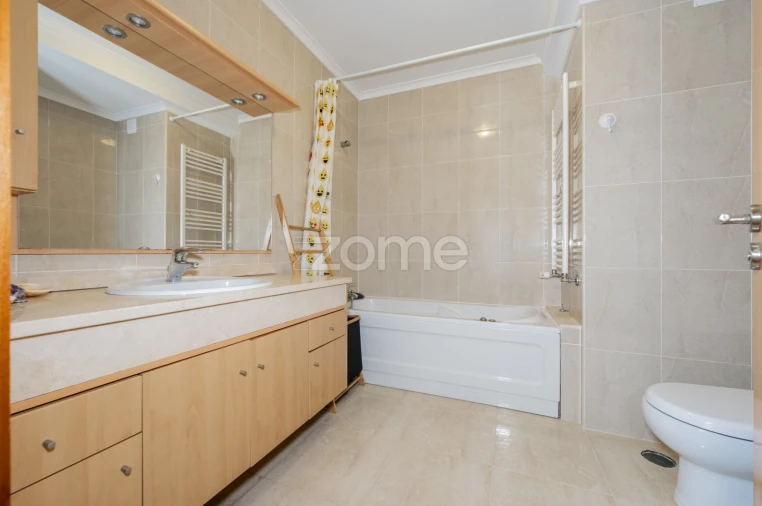 Moradia T5 para Venda em Antas Foto 37