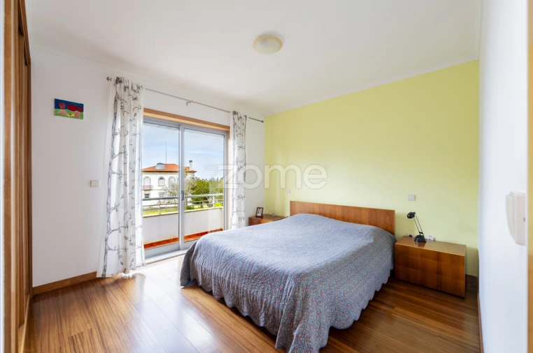 Moradia T5 para Venda em Antas Foto 38