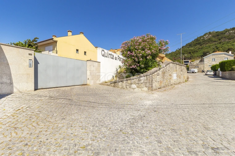 Moradia T5 para Venda em Antas Foto 15